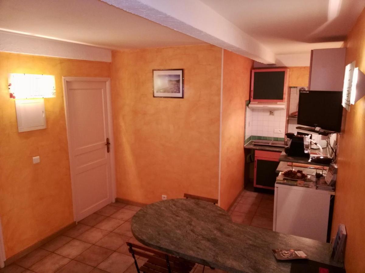 Chambres D'Hotes Le Clos Saint-Pierre-la-Palud Esterno foto